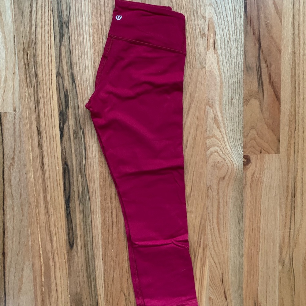 Lululemon Wunder Under Crops: Berry Red